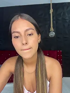 Snapshot of Valeria-escobar chatting on December 2025 01:51:01 PM Valeria-escobar online show from December 2025 01:51:01 PM