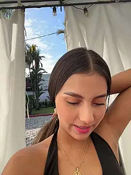 Snapshot of Valeria-escobar chatting on January 2026 01:47:02 PM Valeria-escobar online show from January 2026 01:47:02 PM