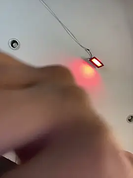 Snapshot of Valeria-escobar chatting on February 2026 01:15:01 PM Valeria-escobar online show from February 2026 01:15:01 PM