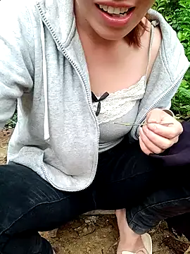 little-effy online show from June 2026 10:27:02 AM
