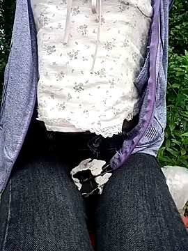 little-effy online show from June 2026 10:47:01 AM