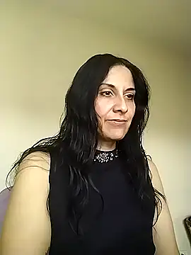 Snapshot of DommeVioleta chatting on December 2025 10:06:02 PM DommeVioleta online show from December 2025 10:06:02 PM