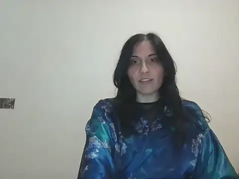 Snapshot of DommeVioleta chatting on December 2025 05:48:02 AM DommeVioleta online show from December 2025 05:48:02 AM