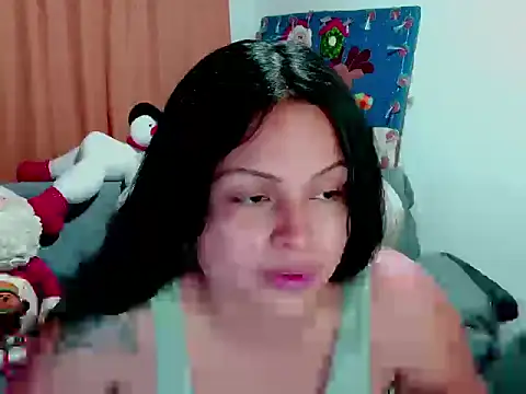 Snapshot of milk_hot_mafe chatting on December 2025 03:45:02 AM milk hot mafe online show from December 2025 03:45:02 AM