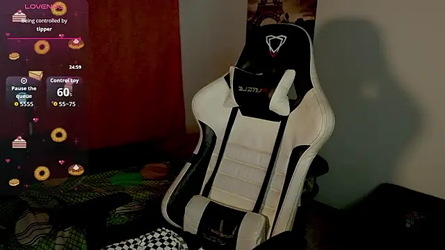 Snapshot of milk_hot_mafe chatting on February 2026 03:06:01 AM milk hot mafe online show from February 2026 03:06:01 AM