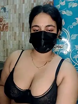 nosrat014 online show from April 2026 12:18:01 PM