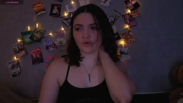 YummyTira online show from February 2026 12:37:02 AM