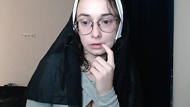 Snapshot of Angelik5371 chatting on January 2026 08:23:01 PM Angelik5371 online show from January 2026 08:23:01 PM