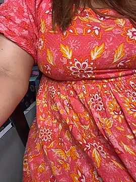 butterflyslay online show from February 2026 05:55:01 PM