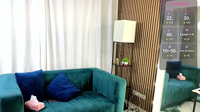 ViollaBloom online show from February 2026 06:26:01 AM