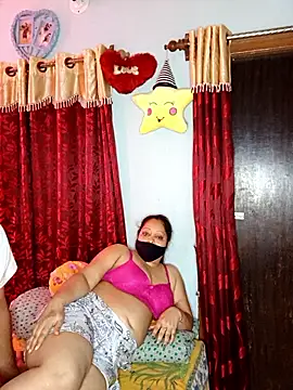 Snapshot of peu8 chatting on December 2025 03:30:01 PM peu8 online show from December 2025 03:30:01 PM