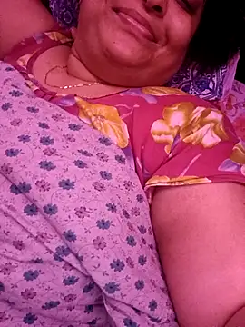 Snapshot of peu8 chatting on February 2026 06:04:01 PM peu8 online show from February 2026 06:04:01 PM