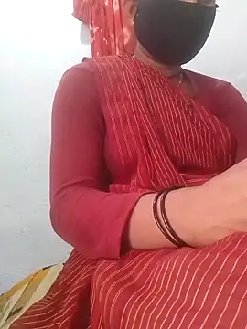 Snapshot of Aaisha_01 chatting on February 2026 07:18:01 AM Aaisha 01 online show from February 2026 07:18:01 AM