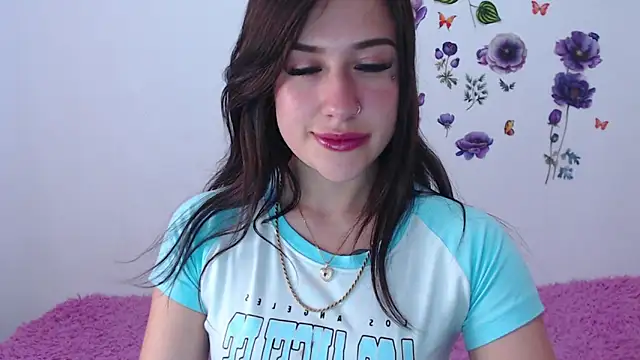 Snapshot of GirlAngell11 chatting on February 2026 09:18:02 PM GirlAngell11 online show from February 2026 09:18:02 PM