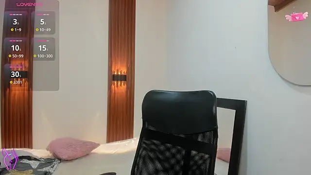 Snapshot of VivianOwen9 chatting on January 2026 12:33:02 PM VivianOwen9 online show from January 2026 12:33:02 PM