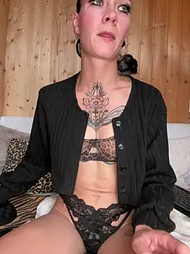 dein traumchen online show from June 2026 04:17:01 PM