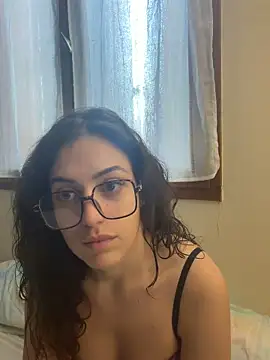 Snapshot of CoquineCharmeuse chatting on February 2026 01:36:02 PM CoquineCharmeuse online show from February 2026 01:36:02 PM