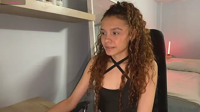 Sunshineegirll online show from December 2025 07:21:01 PM