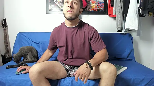 Snapshot of Reynoah chatting on February 2026 11:19:02 PM Reynoah online show from February 2026 11:19:02 PM