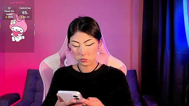 Snapshot of sharonbone chatting on February 2026 05:06:02 AM sharonbone online show from February 2026 05:06:02 AM