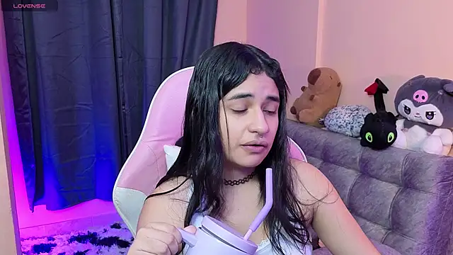 bonnieTaylor1 online show from May 2026 03:35:02 AM