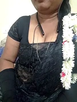 Snapshot of Palkova12 chatting on February 2026 06:04:02 PM Palkova12 online show from February 2026 06:04:02 PM