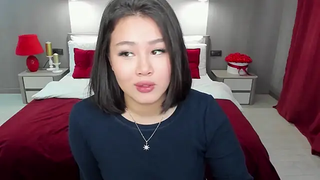 Snapshot of Brunette_Charm chatting on February 2026 11:09:02 AM Brunette Charm online show from February 2026 11:09:02 AM