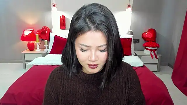 Snapshot of Brunette_Charm chatting on February 2026 11:17:01 AM Brunette Charm online show from February 2026 11:17:01 AM