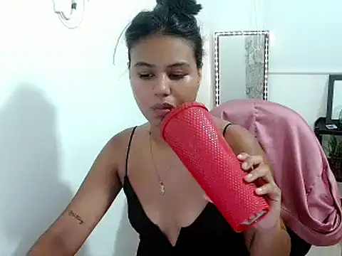 Shawnycarson online show from May 2026 06:05:01 PM