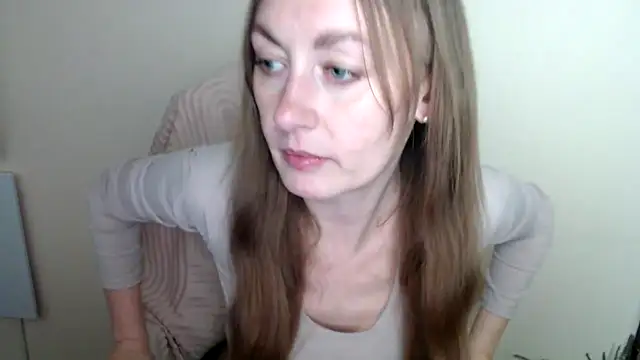 LiaSeass  online show from April 2026 12:21:02 PM