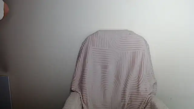 LiaSeass  online show from May 2026 12:47:02 PM