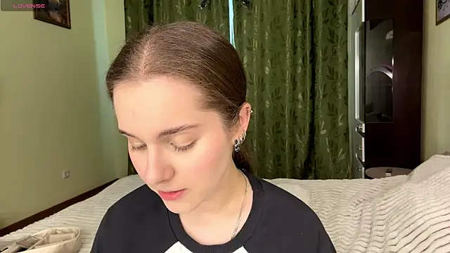 Snapshot of MiaBlanko chatting on February 2026 10:51:02 AM MiaBlanko online show from February 2026 10:51:02 AM