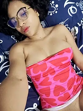 Snapshot of DAFNNEE_HOT chatting on April 2026 04:07:02 PM DAFNNEE HOT online show from April 2026 04:07:02 PM