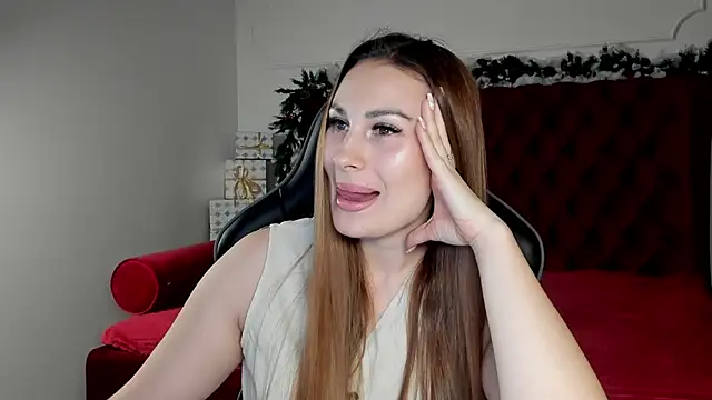 Snapshot of NoraFoxes chatting on December 2025 05:25:01 AM NoraFoxes online show from December 2025 05:25:01 AM