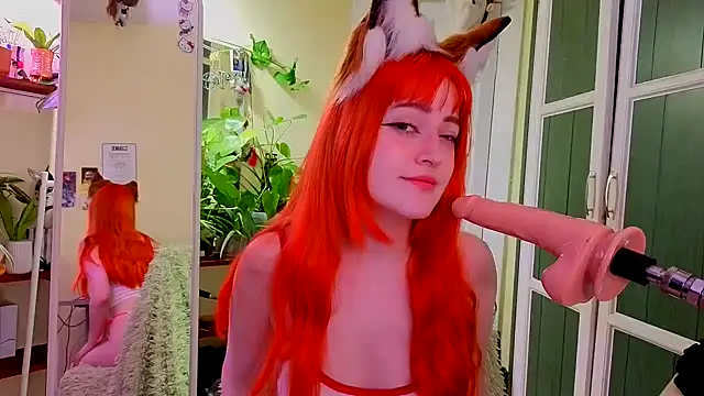 LittleFoxHole online show from April 2026 01:04:01 AM
