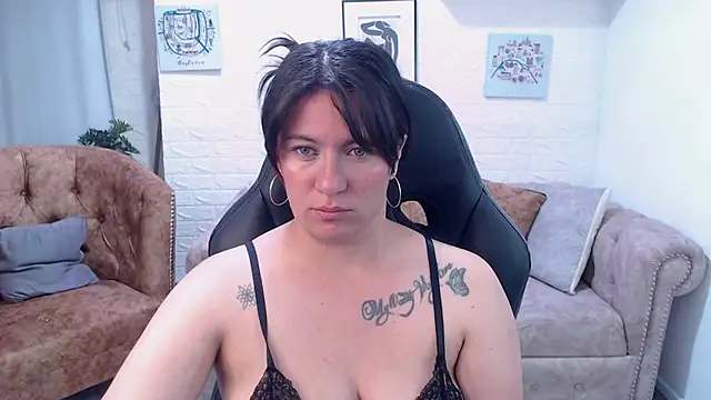 Snapshot of amanda_rousee chatting on May 2026 03:24:01 AM amanda rousee online show from May 2026 03:24:01 AM