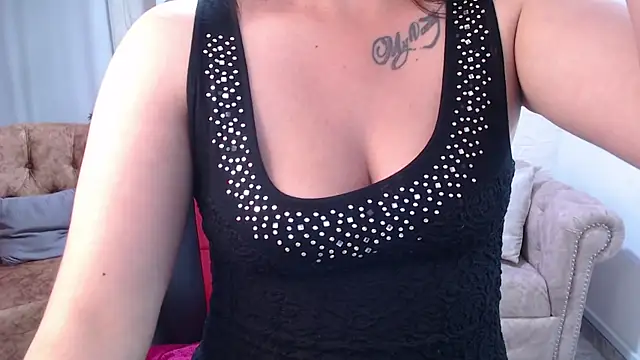 Snapshot of amanda_rousee chatting on May 2026 03:34:01 AM amanda rousee online show from May 2026 03:34:01 AM