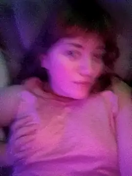 Snapshot of swett_girll chatting on December 2025 01:01:02 AM swett girll online show from December 2025 01:01:02 AM