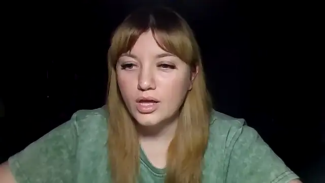 Snapshot of swett_girll chatting on February 2026 10:35:01 PM swett girll online show from February 2026 10:35:01 PM