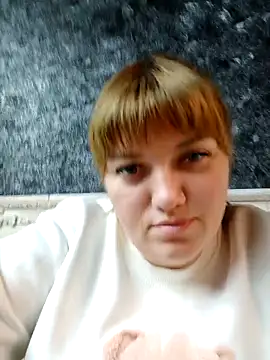 Snapshot of swett_girll chatting on February 2026 03:41:02 PM swett girll online show from February 2026 03:41:02 PM