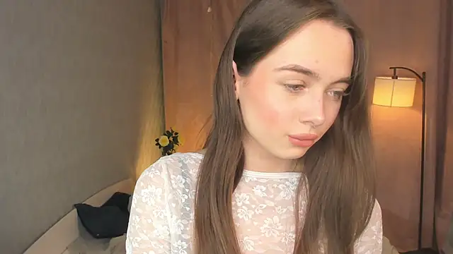 YvonneRobes online show from April 2026 08:07:02 PM