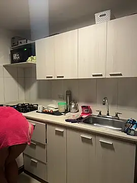 Snapshot of channelportman chatting on February 2026 10:03:02 AM channelportman online show from February 2026 10:03:02 AM