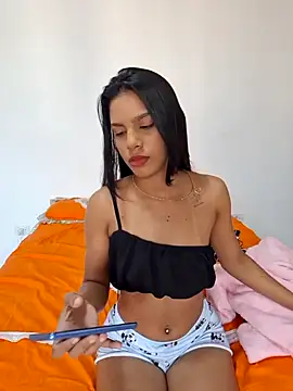 Snapshot of meenina_veneno chatting on February 2026 08:57:02 PM meenina veneno online show from February 2026 08:57:02 PM