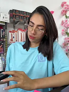 Snapshot of lunaluxury22 chatting on February 2026 02:17:02 PM lunaluxury22 online show from February 2026 02:17:02 PM