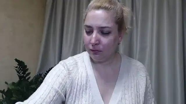 sweetpussy13 online show from March 2025 04:05:01 AM