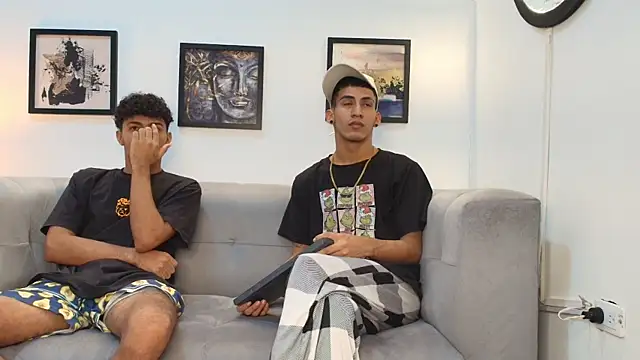 Snapshot of DIAMOND_BLACKS chatting on January 2026 07:23:01 AM DIAMOND BLACKS online show from January 2026 07:23:01 AM