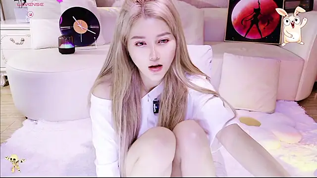 znsbsvdqw264 online show from December 2025 04:19:01 AM