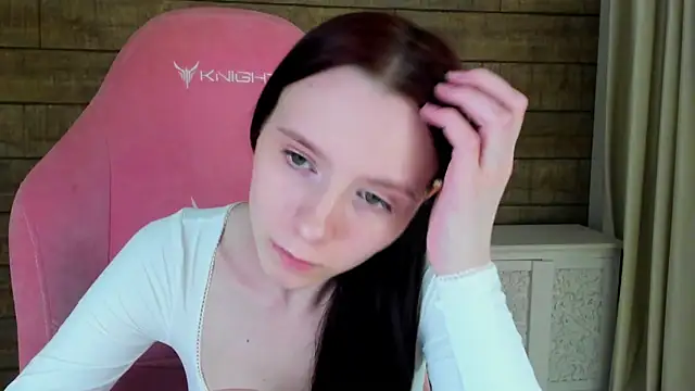 Snapshot of ArinaKubrick chatting on July 2026 03:23:01 AM ArinaKubrick online show from July 2026 03:23:01 AM