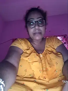MISTI KOLK online show from July 2026 12:11:01 PM