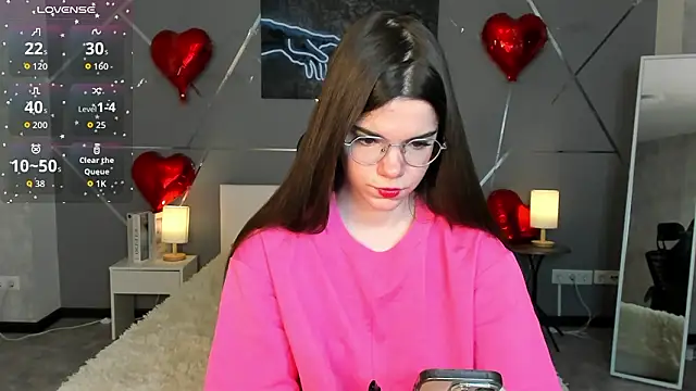 Snapshot of miss__evelyne chatting on February 2026 01:00:02 AM miss evelyne online show from February 2026 01:00:02 AM